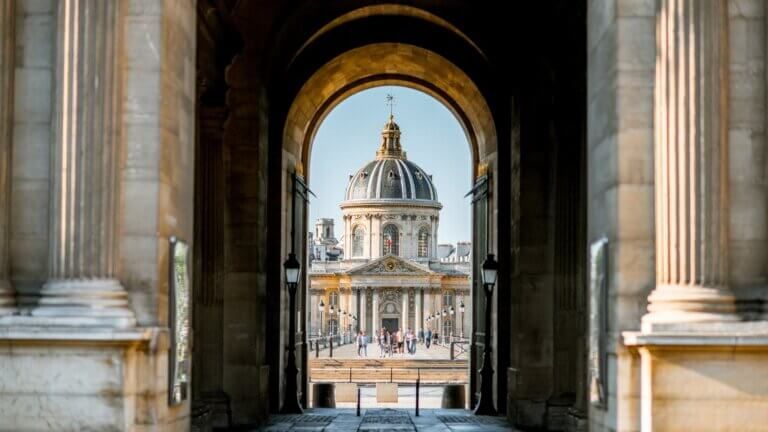 Fransa E-Fatura Zorunluluğunda Güncelleme Hükümet Yürürlüğe Girme Programını Gözden Geçirdi